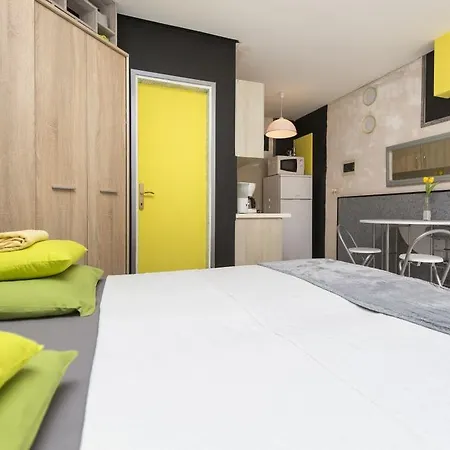Heli 1280 Apartment Rabac