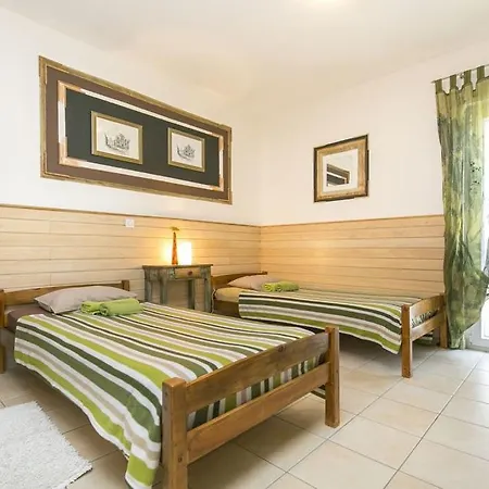 Apartment Heli 1280 *
