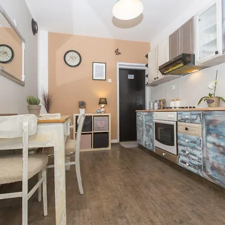 Heli 1280 Apartment